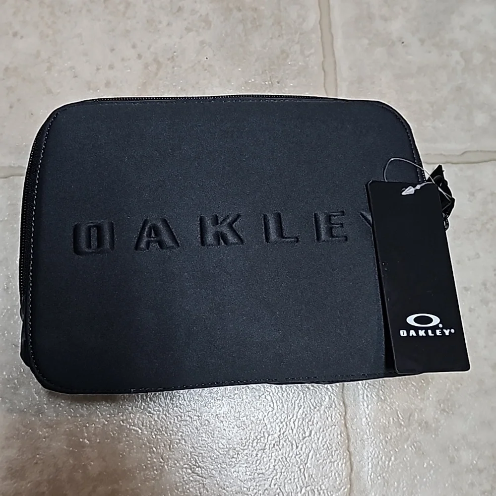 OAKLEY Packable Backpack 🎒 Perfect For Travel! NEW